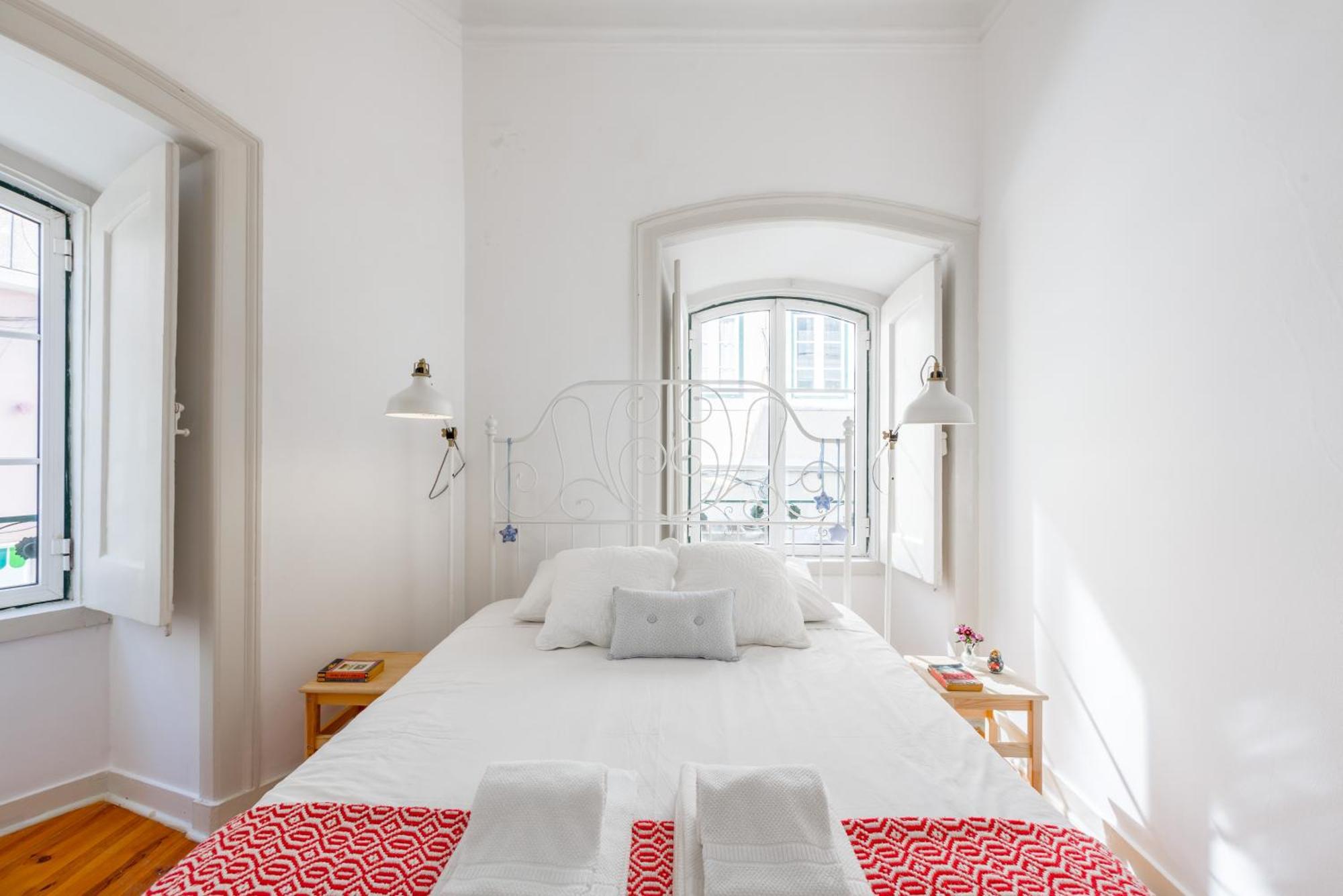 Spacious, Bright And Sunny Apartment, By Timecooler Лісабон Екстер'єр фото